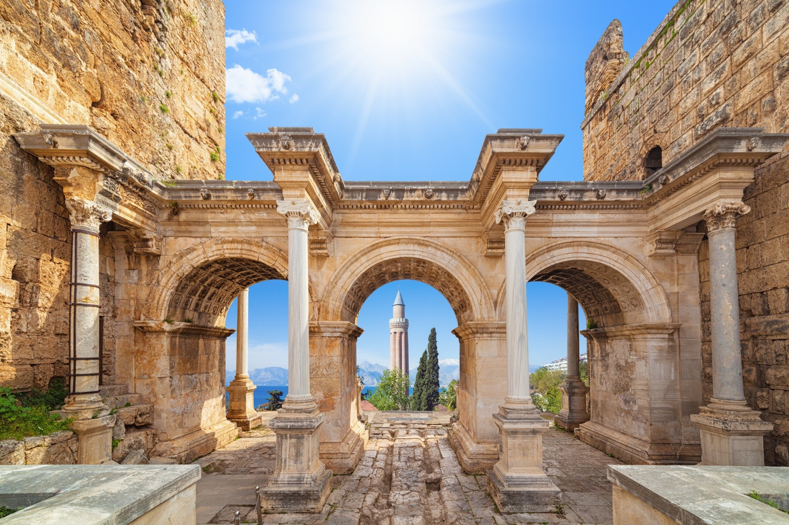 Hadrian's Gate, Antalya